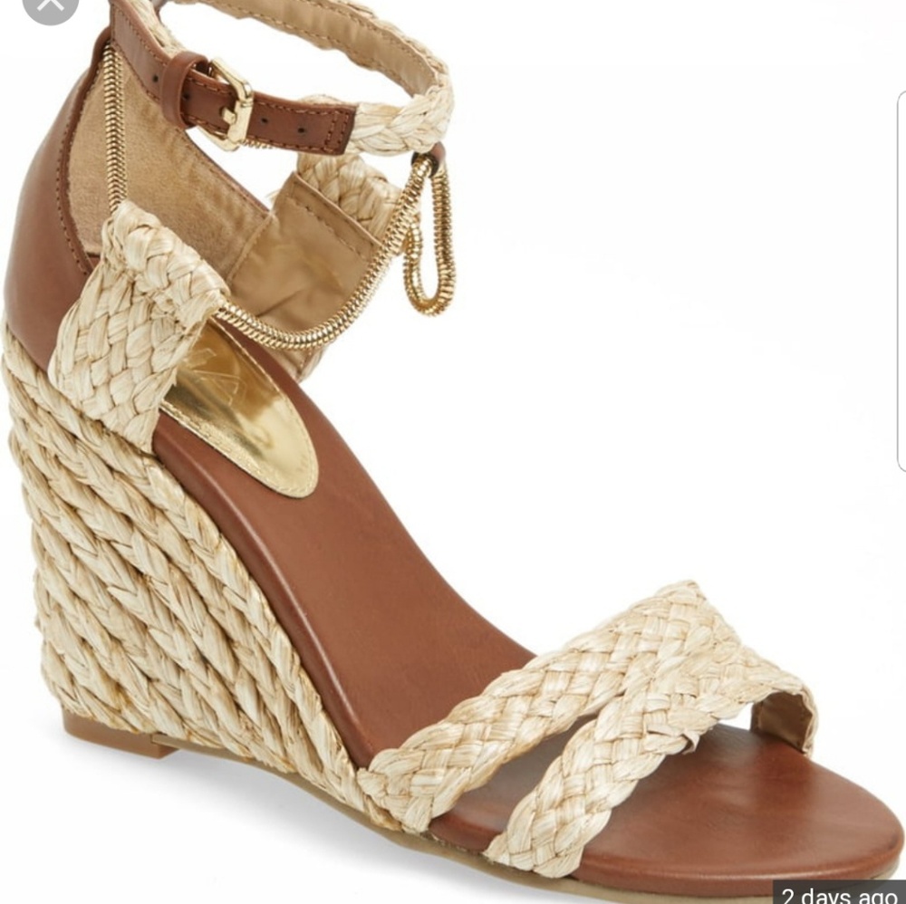 Super cute MIA wedge sandals